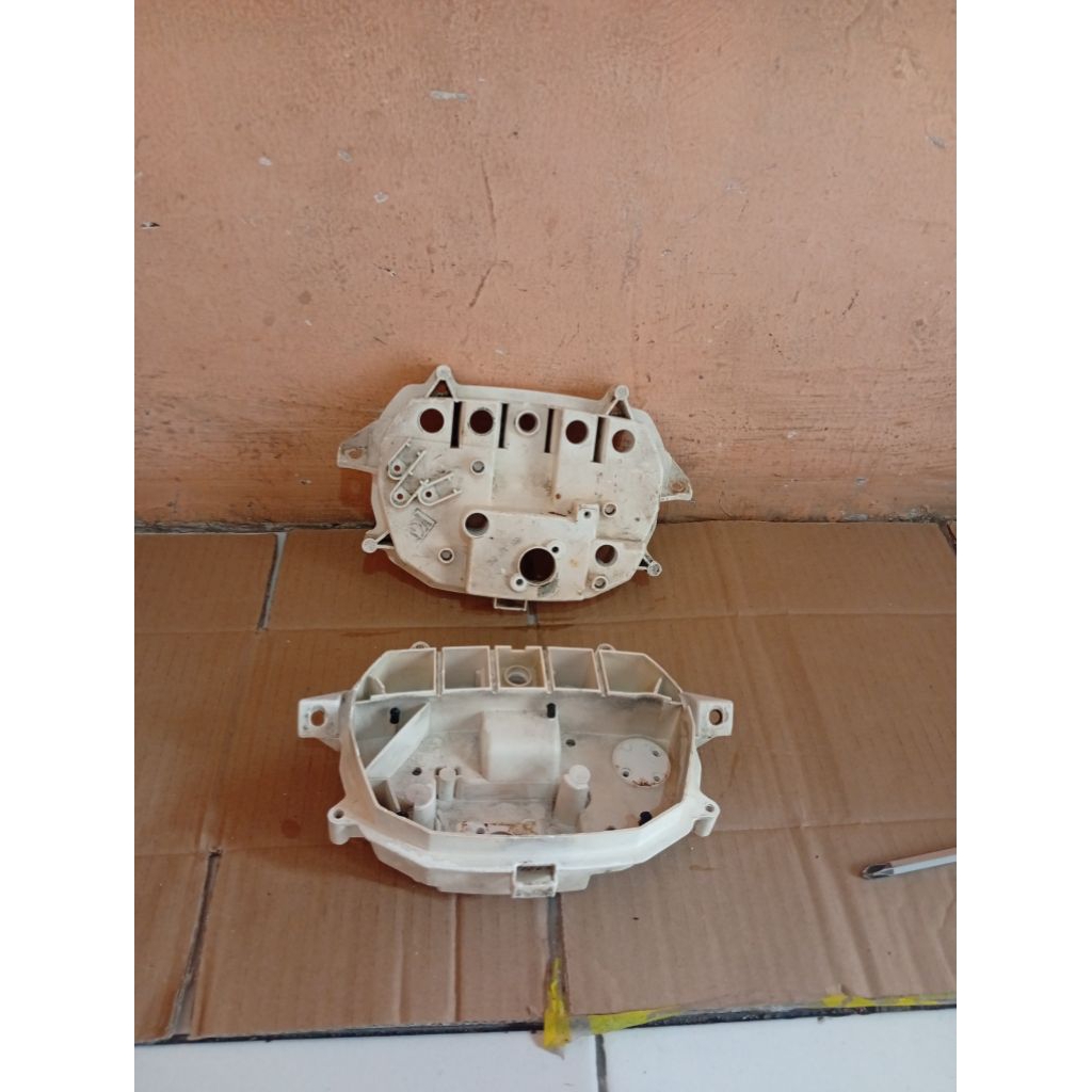 Cover bak bawah speedometer spidometer kilometer Astrea Grand Original copotan