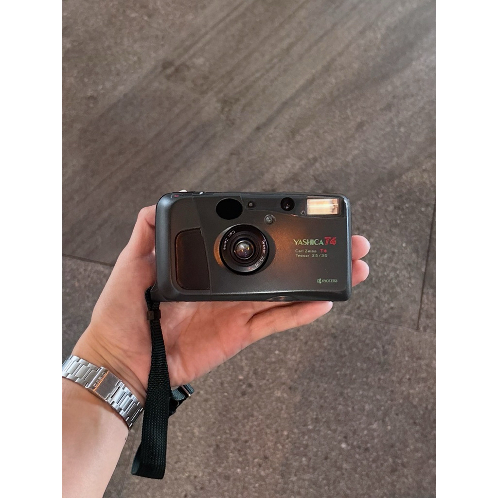 Yashica T4 Safari Green super Rare not T5 not contax t2 not leica