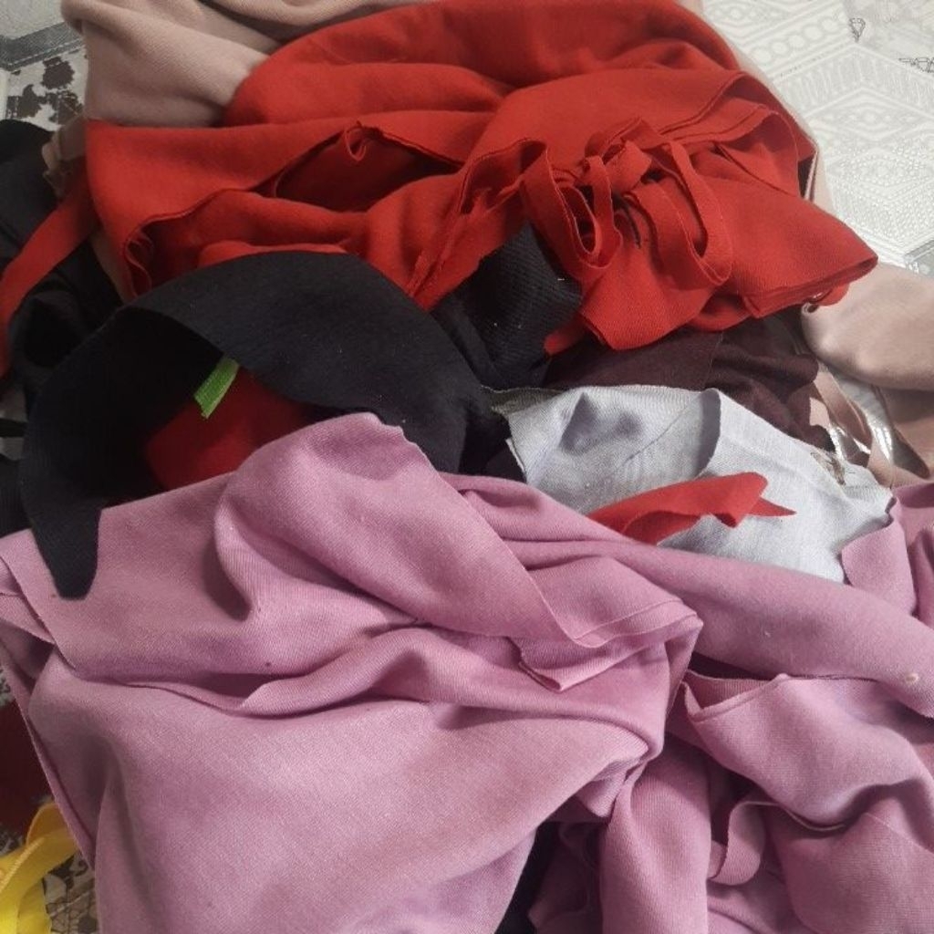 kain perca kaos 1 kg