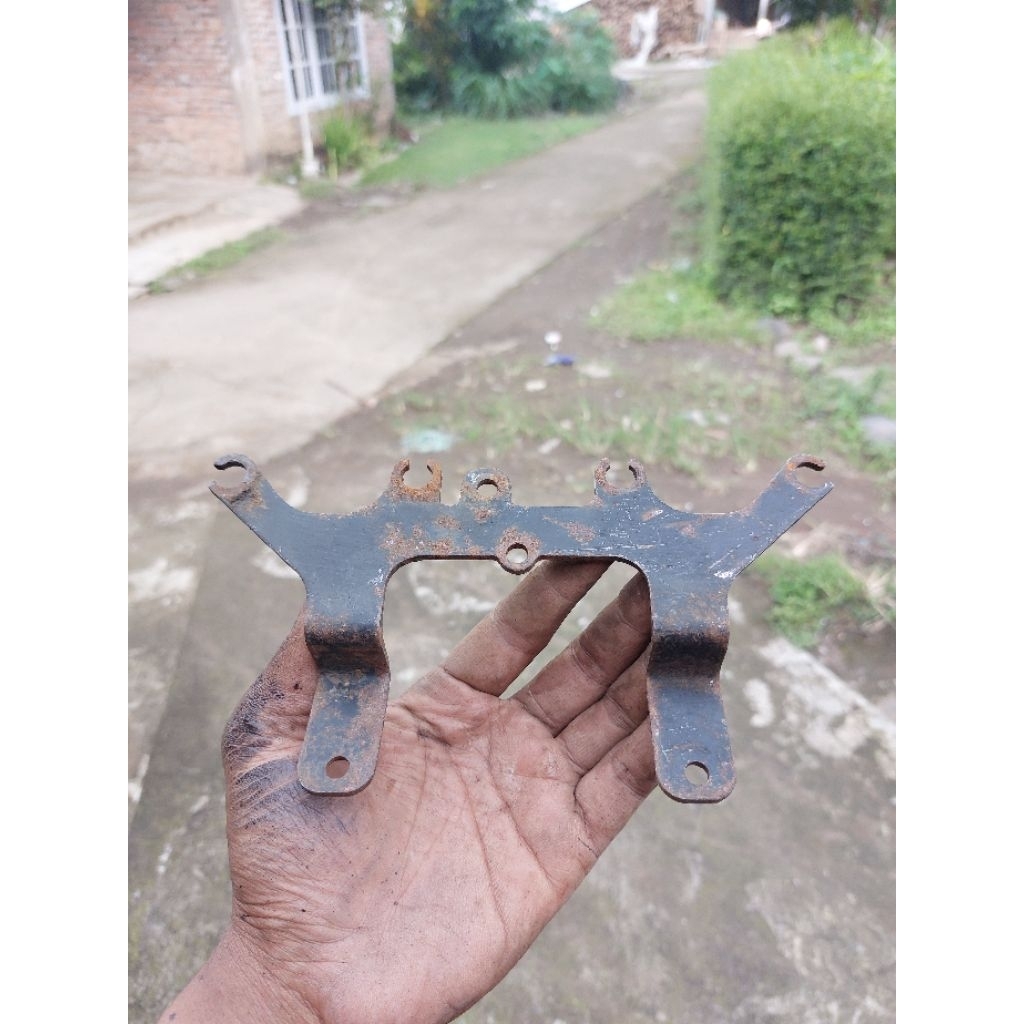 Breket Pangkon Spidometer Speedometer Suzuki Trs Katana Trs Original