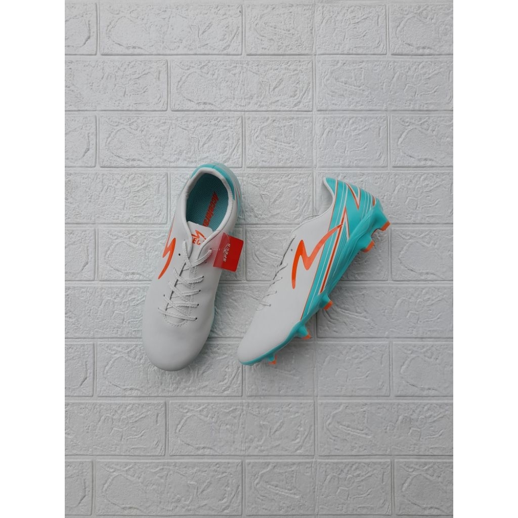 Specs Lightspeed 20 FWD FG