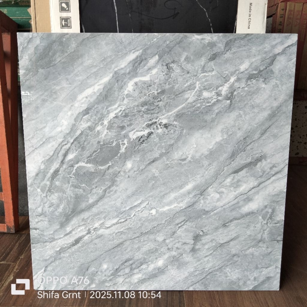 Granit lantai 80x80.Grigio Orsola/Indogress