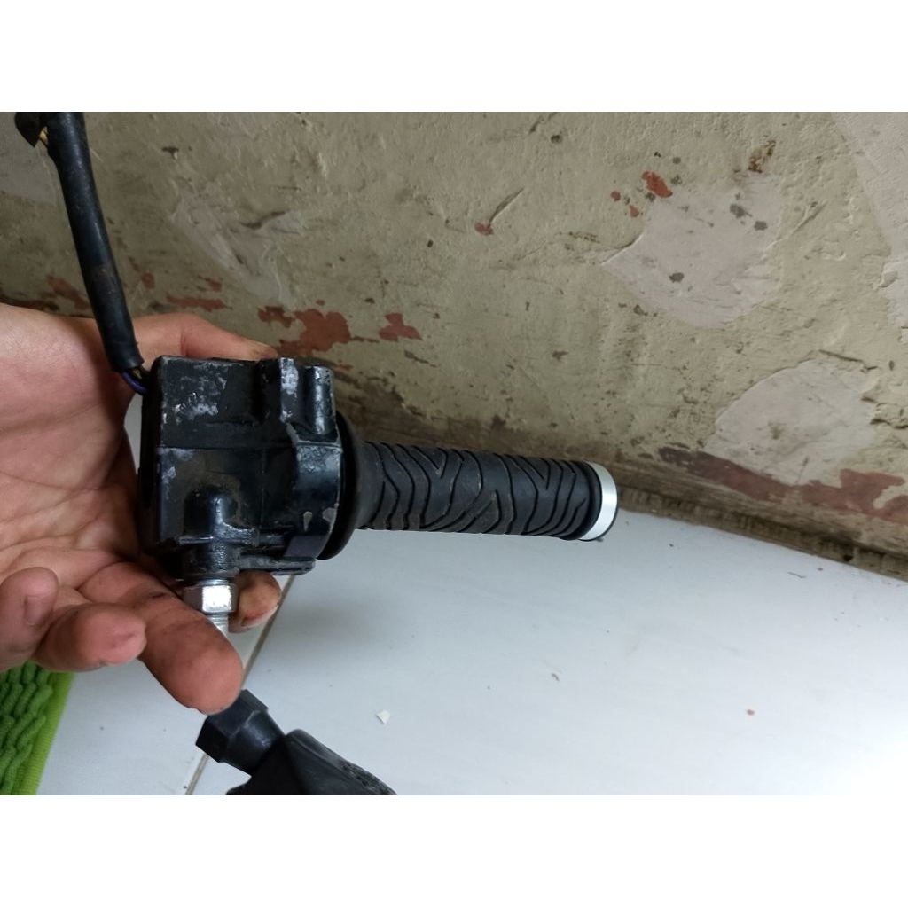 saklar kanan vega lama fizr force1