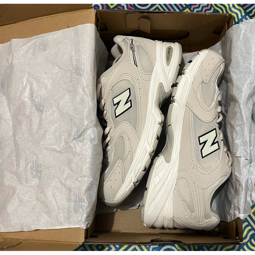 nb 530 ivory cream preloved unisex size deskripsi