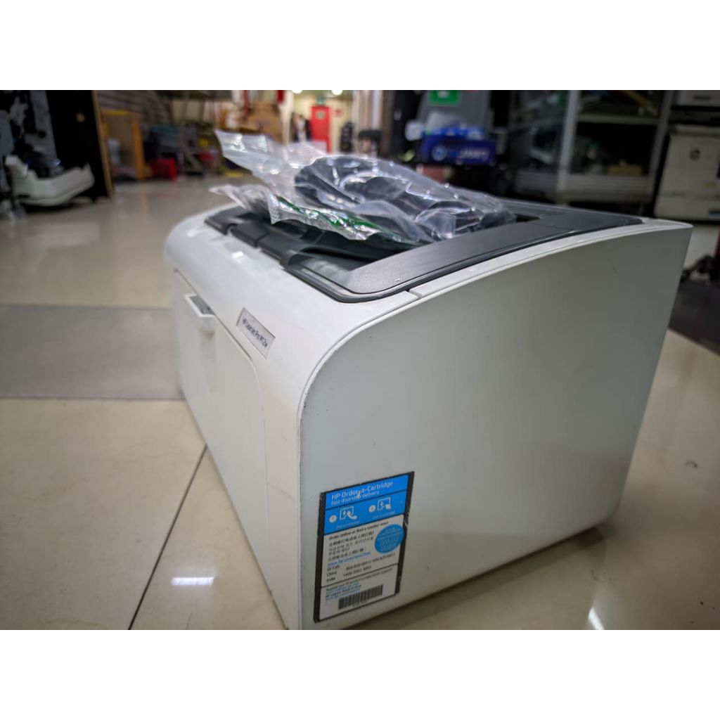 Printer hp laserjet pro m12w