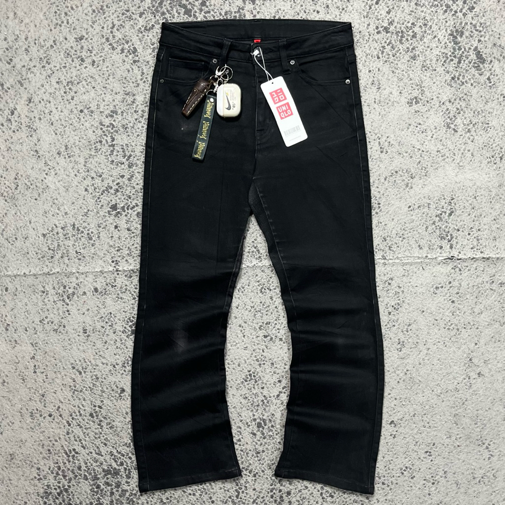 Uniqlo Reguler Bootcut Jeans Size 26
