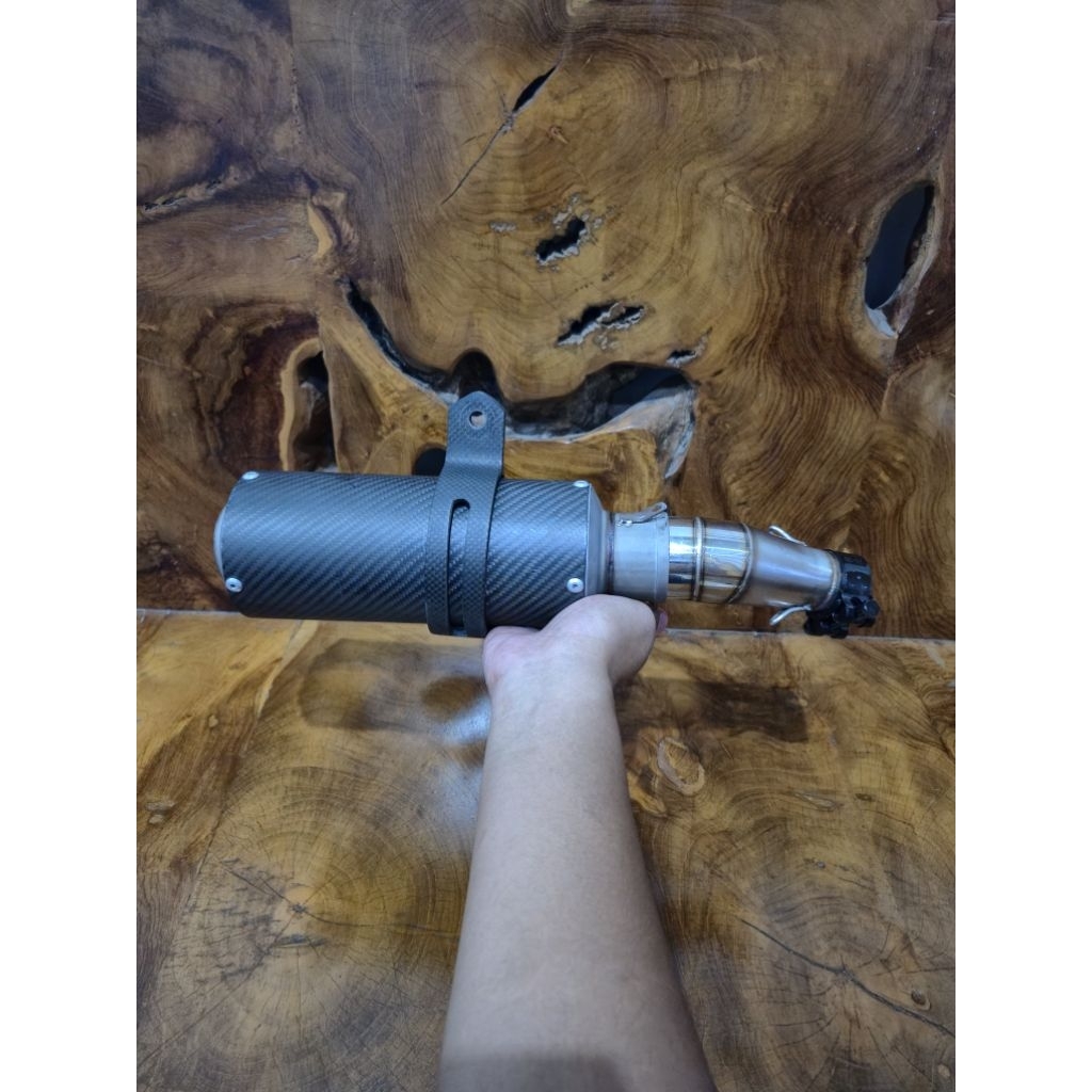 Unknown Omicron Gen 2 Slip on Ninfi old / Z250fi