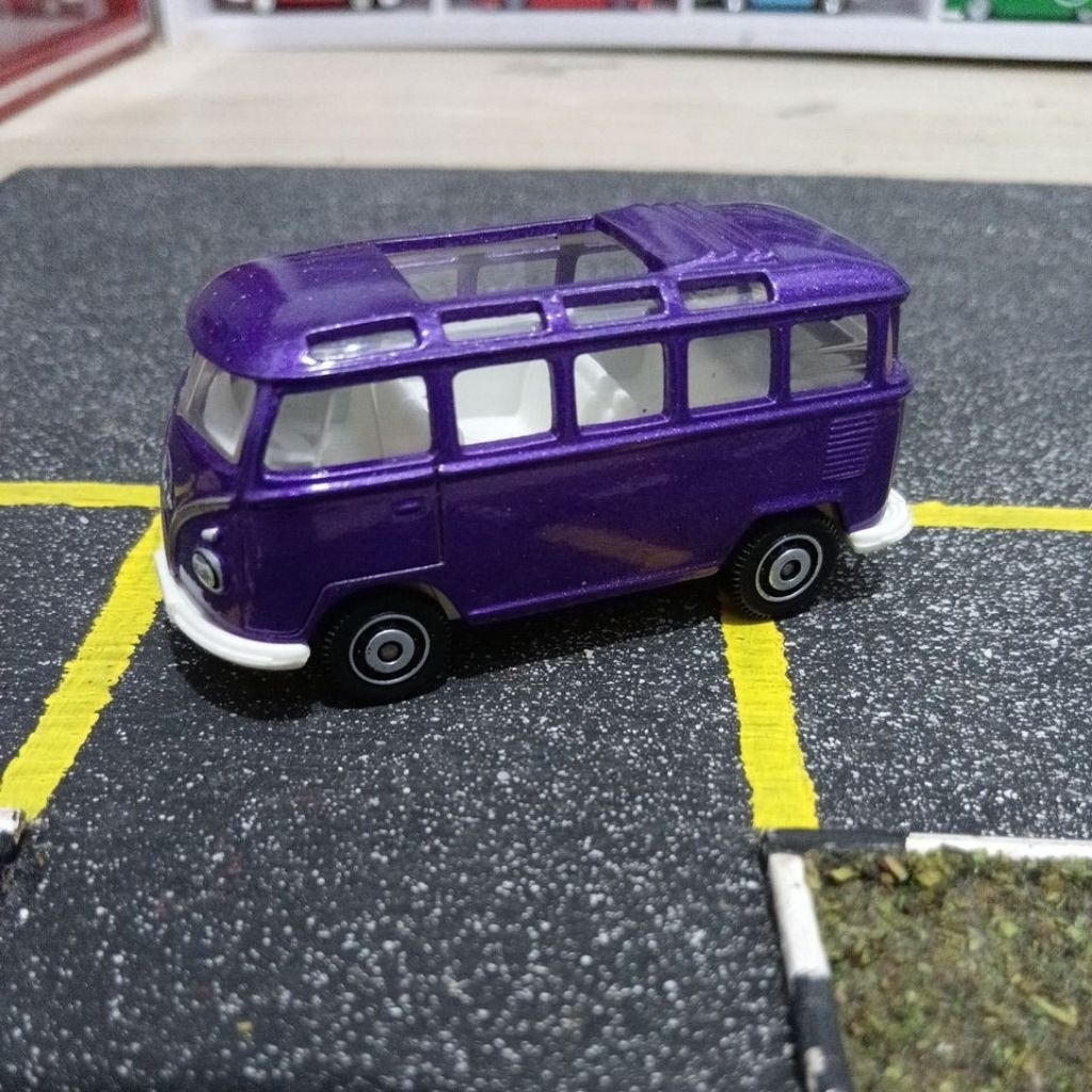 MATCHBOX VW TRANSPORTER (LOOSE GIFTPACK)
