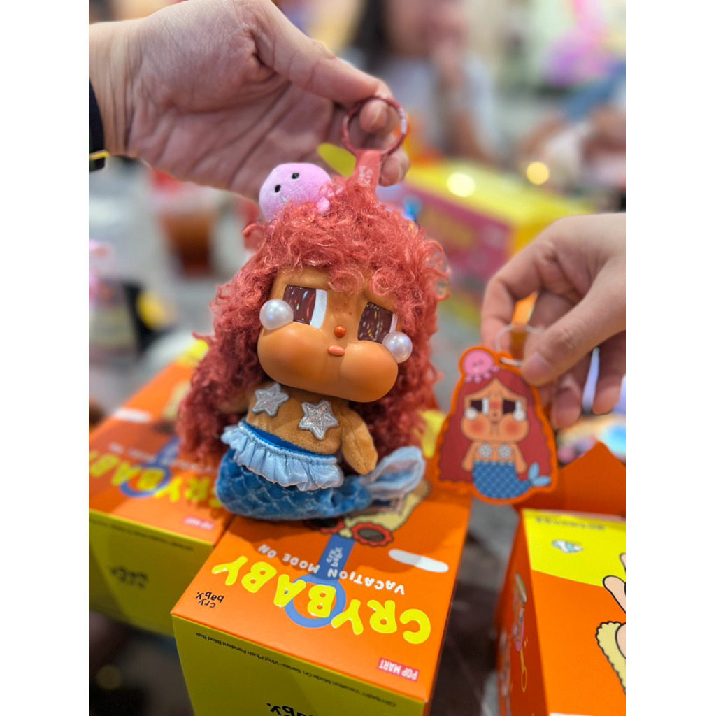 Crybaby On Vacation - Secret Merbaby Pop Mart