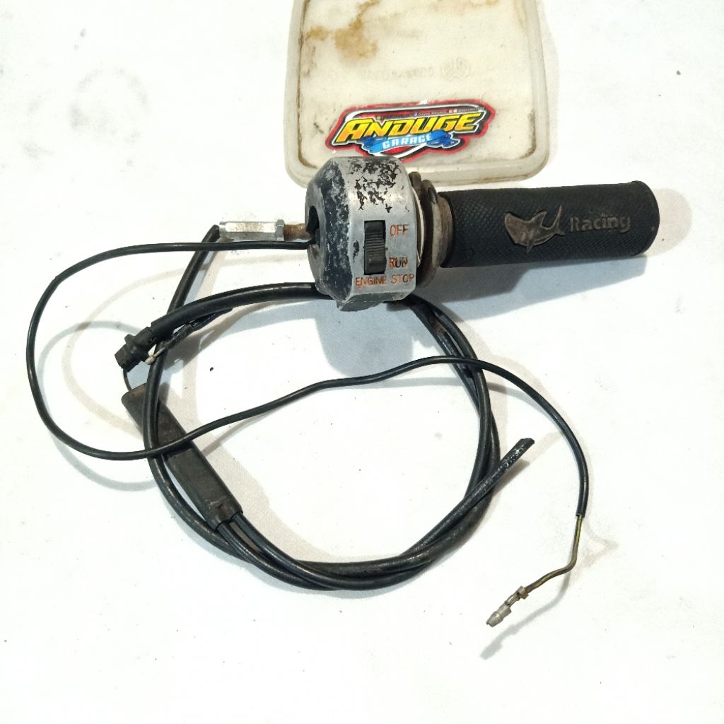 holder gas spontan kanan gas magura Suzuki GP100 GP 100 GP125 GP 125 TRS TRZ Oryginal second bekas