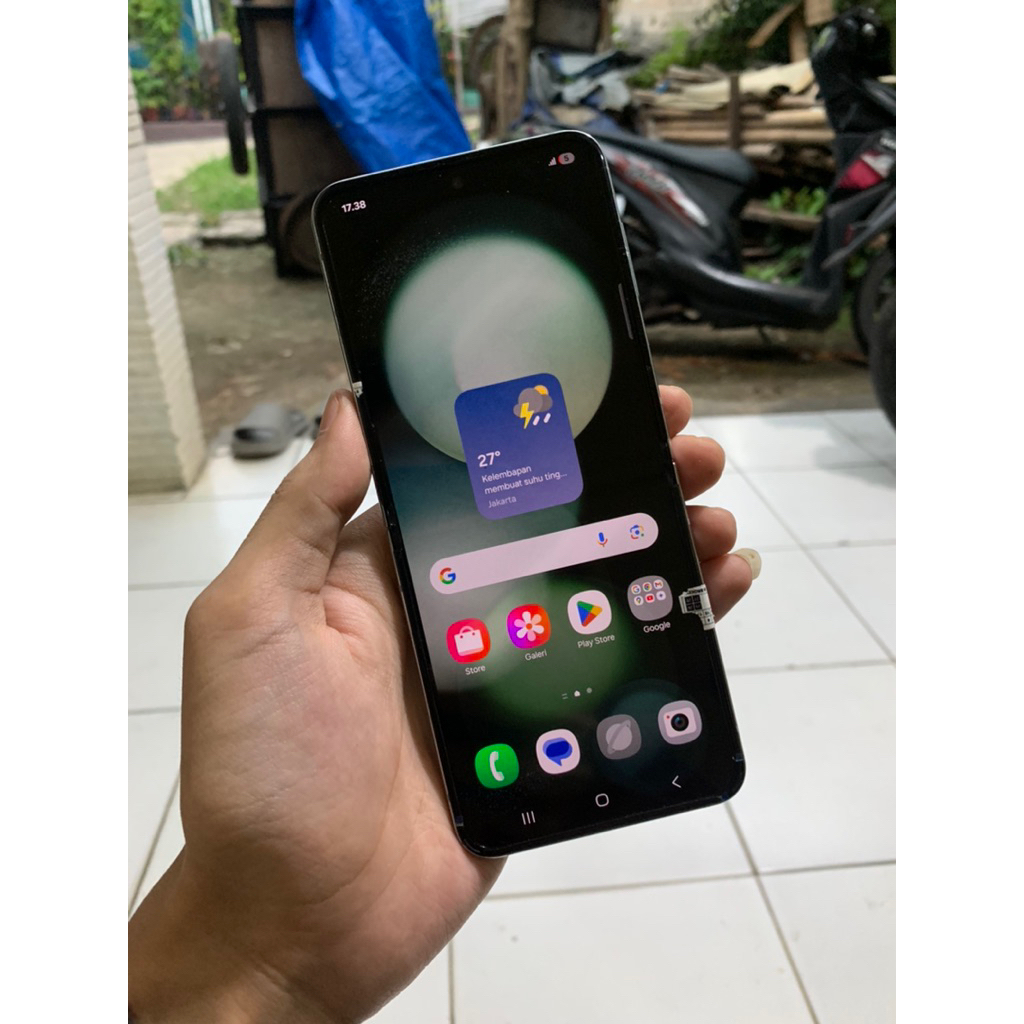 Samsung Galaxy Z Flip 5 512GB 5G Second Resmi SEIN