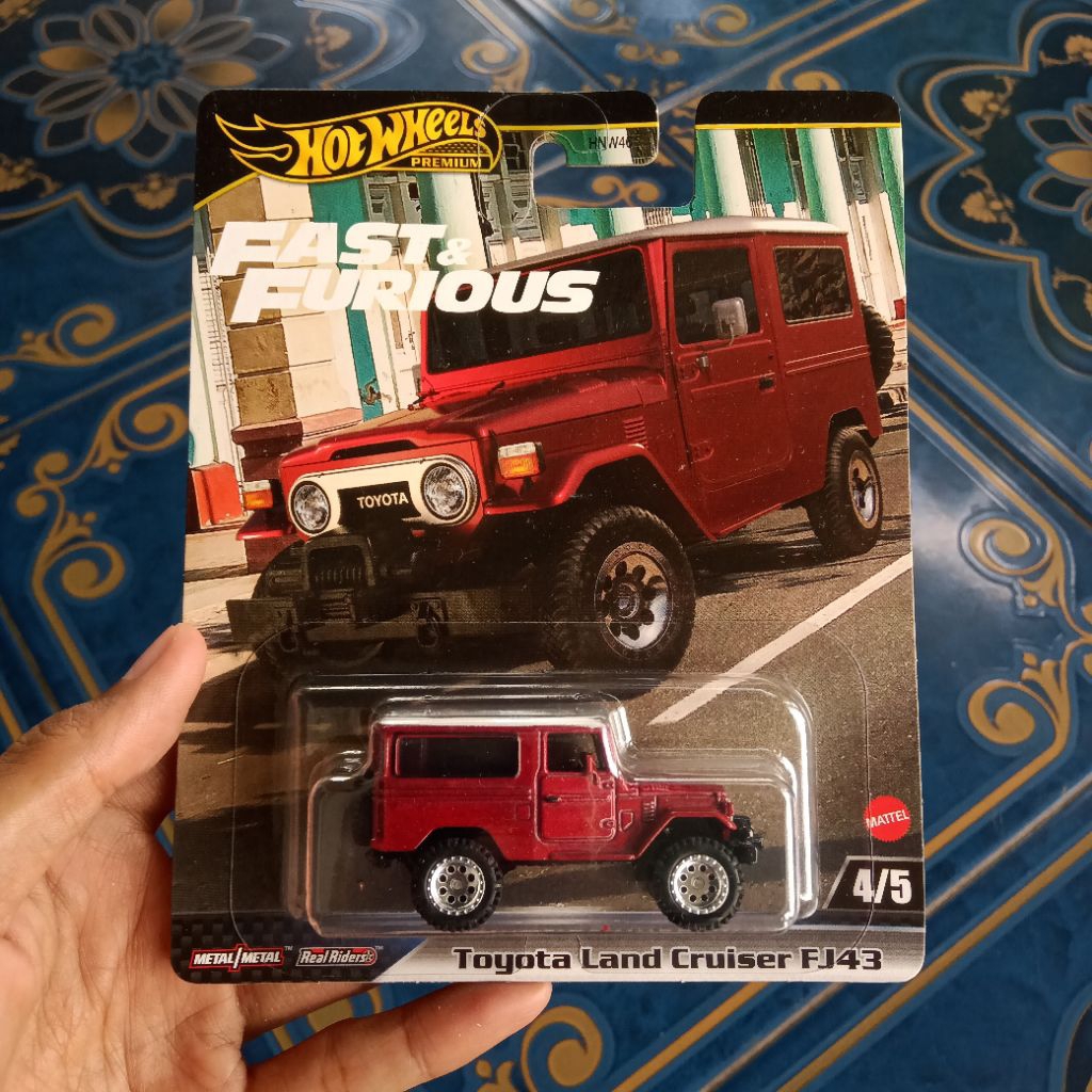 Hotwheels Toyota Land Cruiser FJ43 FF merah