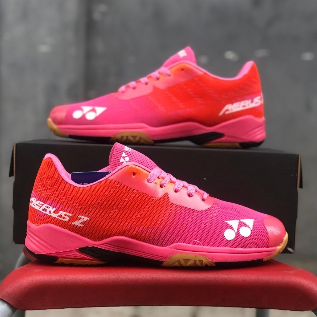 SEPATU BADMINTON CEWEK YONEX AERUS Z ORIGINAL KUALITAS / SEPATU BULUTANGKIS WANITA YONEX / SEPATU WO