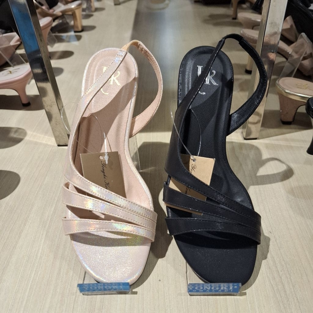 Sandal Heels Wanita Yongki Komaladi ORI