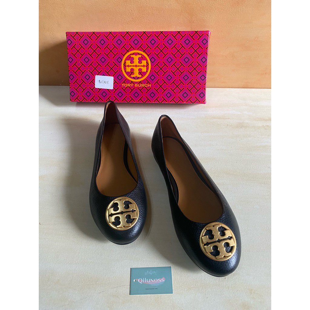 TB Chelsea Flat Shoes Size 7