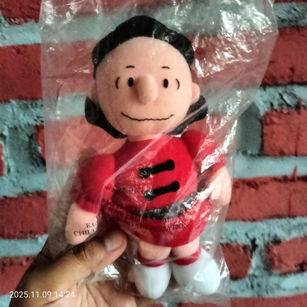 BONEKA KECIL SNOOPY AND FRIENDS