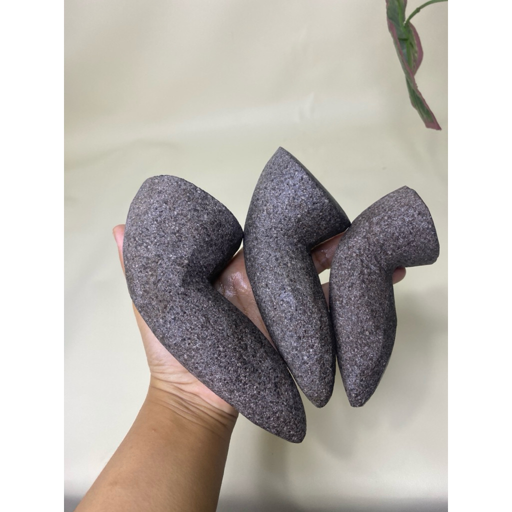 ulekan cobek 100% asli batu gunung pahatan (buatan ngantang malang)