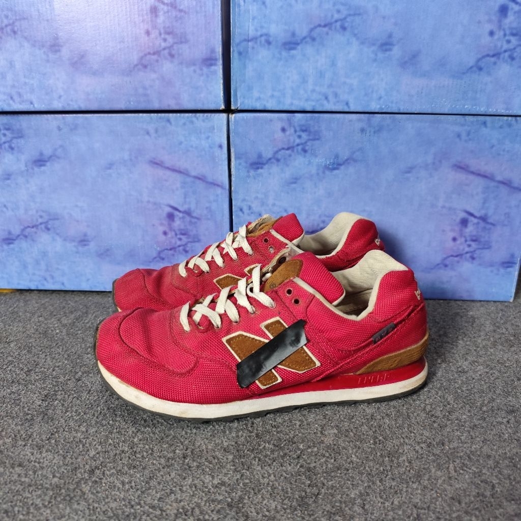 Sepatu Second NB 574 Red Minus