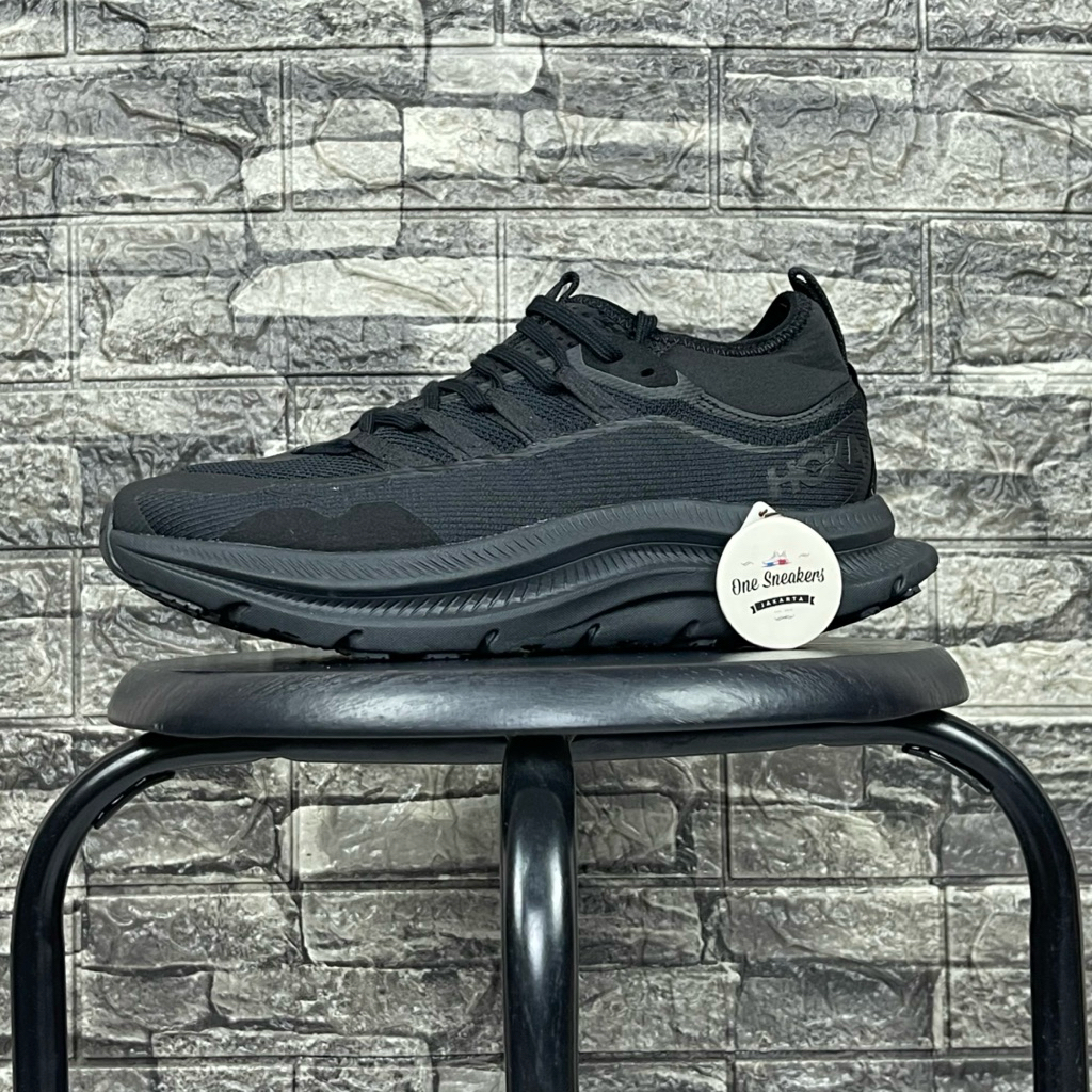 HOKA ONE ONE KAWANA MID BLACK CARBON