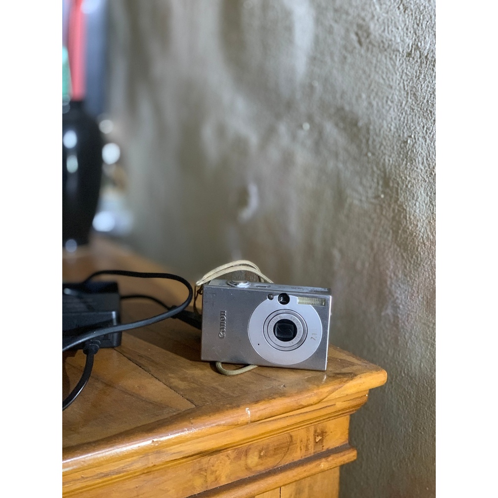 Canon Ixus 70 digicam small 7.1mp include: baterai+charger+memory