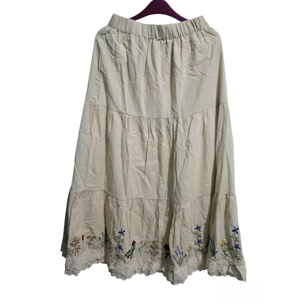 NEW Rok Panjang Wanita Bordir Bunga Cream Import BKK Bangkok BonBon