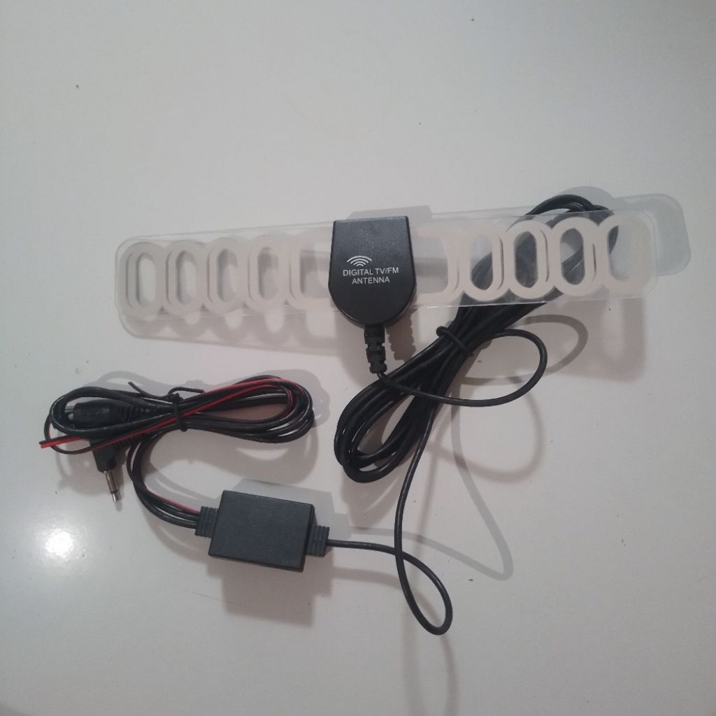 Antena TV/FM Digital untuk mobil