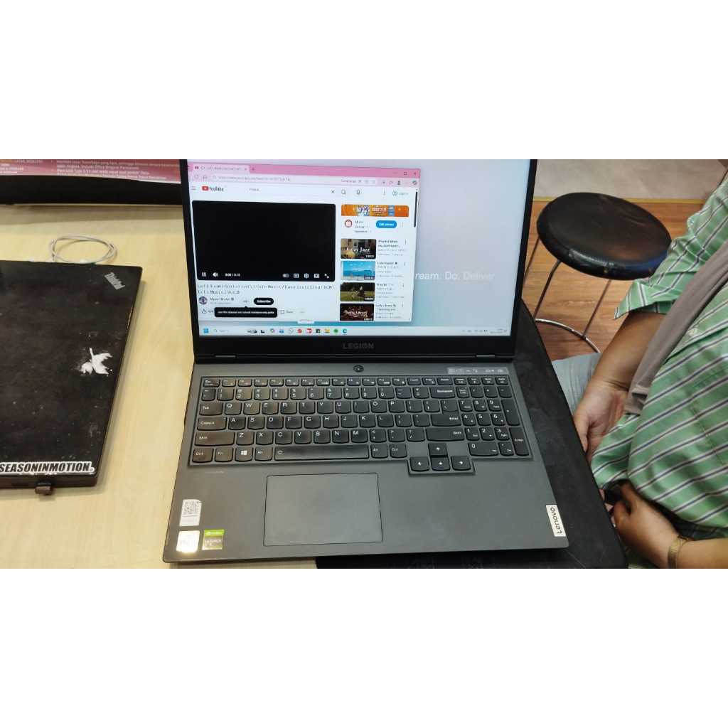 Lenovo Legion 5 15 i7 10750H 16GB 512GB SSD GTX 1660Ti FHD WIN11 Home Phantom Black