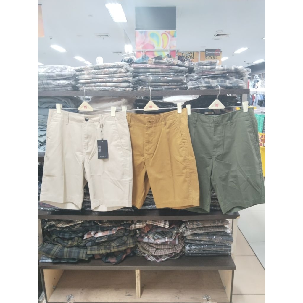 Benhill Celana Chinos Pendek
