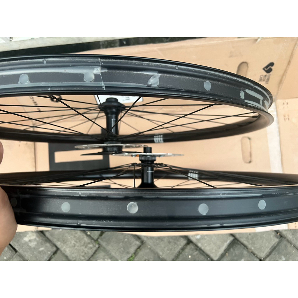 Pesanan rims 29 lengkap Ruji