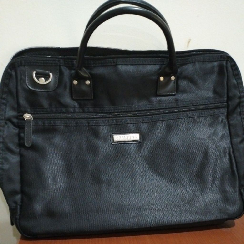 Preloved Tas Laptop tanpa tali panjang