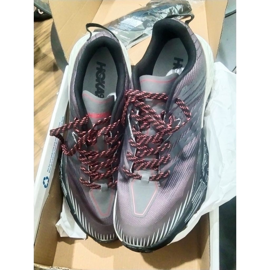 PRELOVED SEPATU RUNNING HOKA