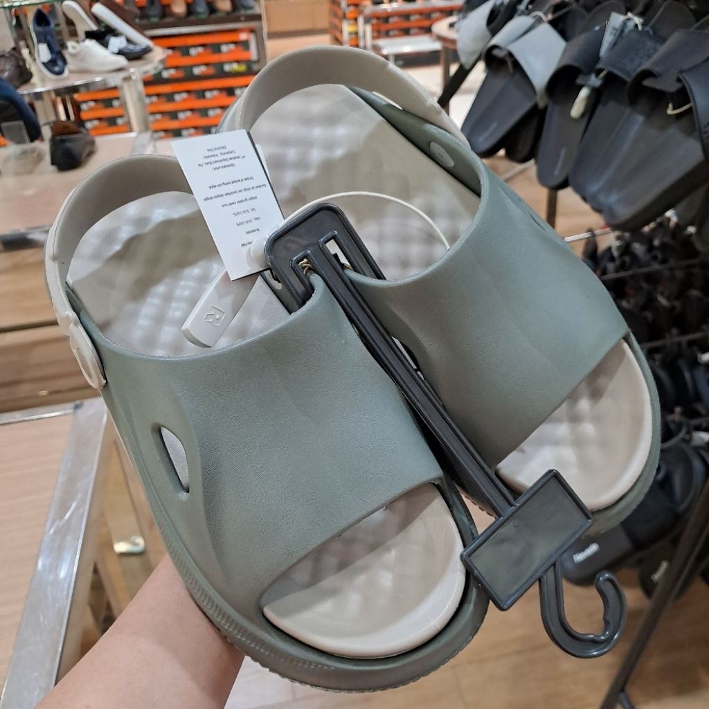 sandal phylon pria nevada