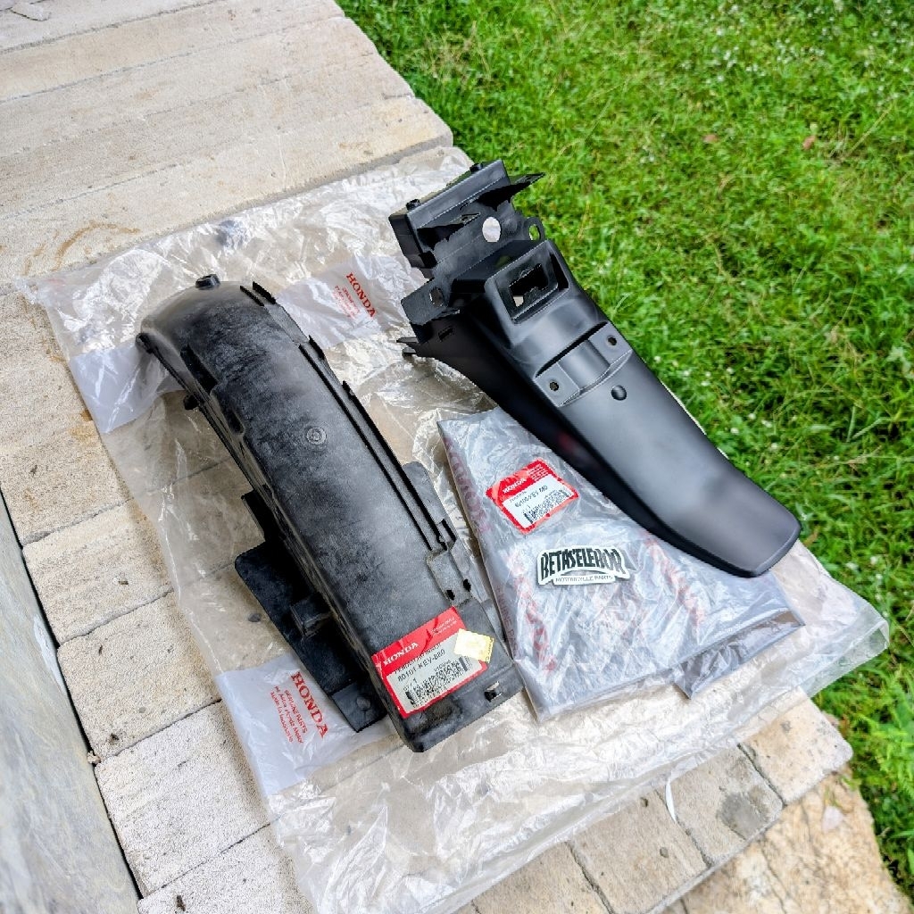 SPAKBOR KOLONG SPAKBOR BELAKANG HONDA SUPRA X LAMA ORIGINAL