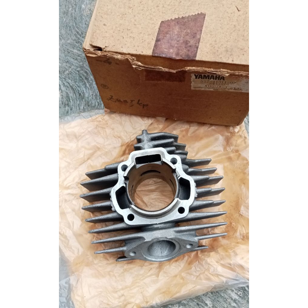 Yamaha v75dx blok piston v75 dx blok silinder Yamaha v75DX original