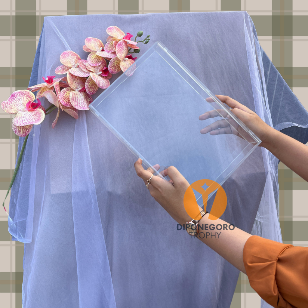 25X30 25X35 30x30 35x35 30X40 BINGKAI BOX FULL ACRYLIC AKRILIK PIGURA MAHAR FRAME MAHAR GIFT FIGURA 