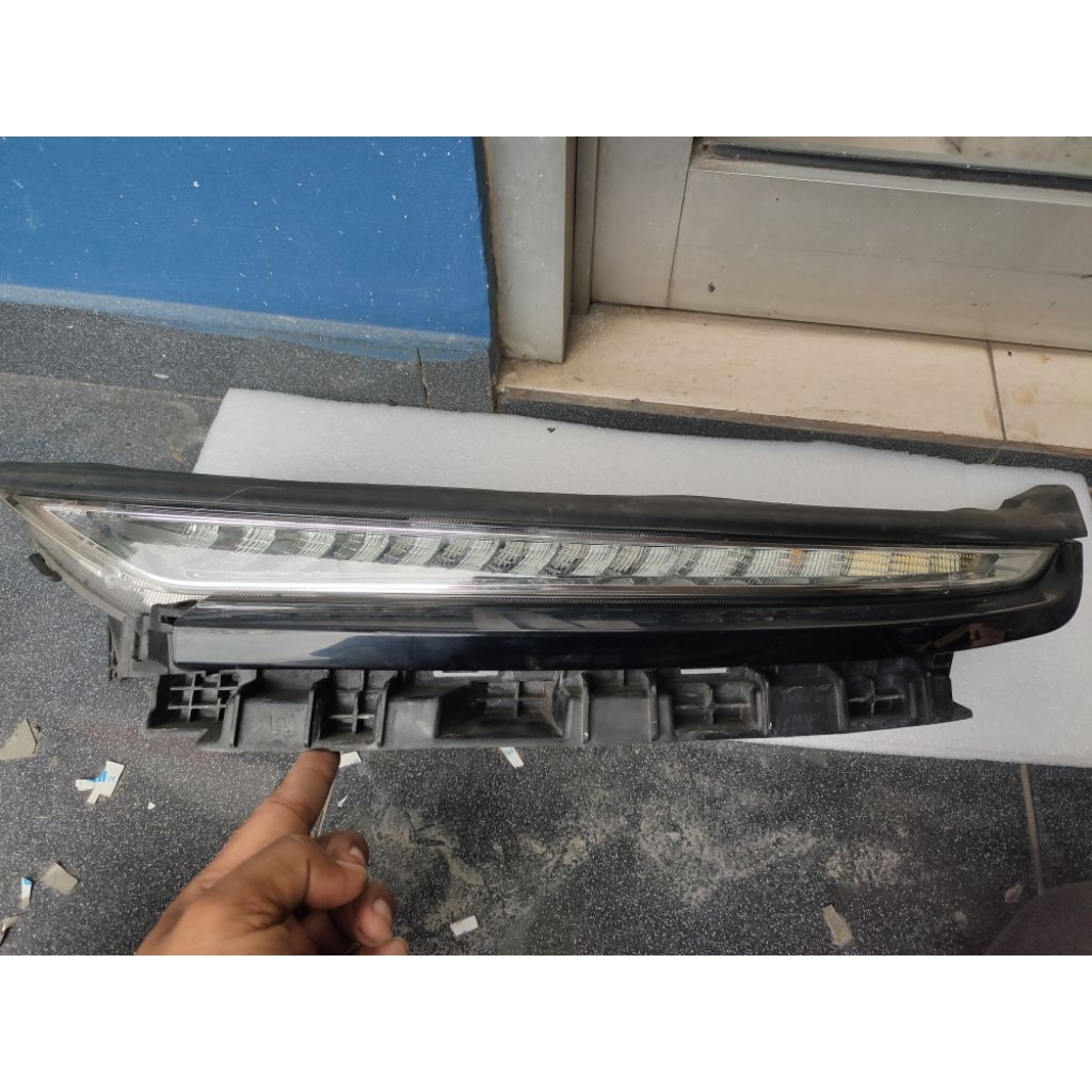 Lampu DRL wuling almaz