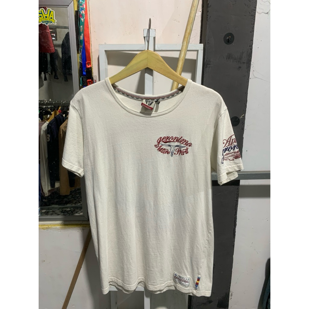 Kaos Geronimo Apache.