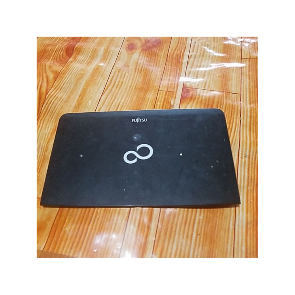 casing kesing cover lcd fujitsu lifebook t580 original