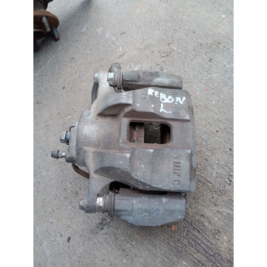 kaliper rem depan innova reborn