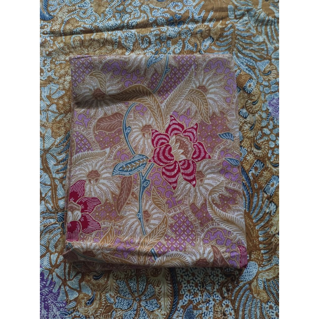 Bendang  / Kain Sarung Batik / Kain Sarung Perempuan / Kain Batik / Kain Sarung Preloved