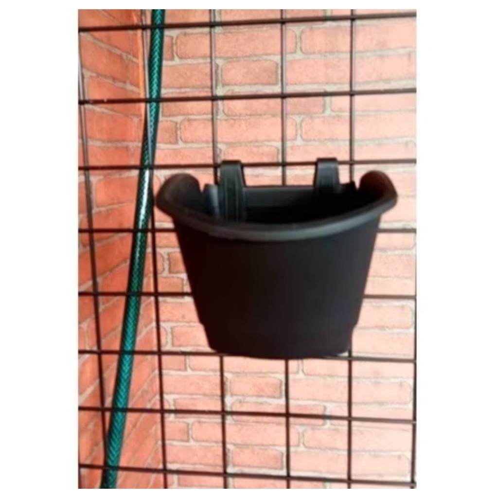 Pot DINDING CANTOL TEMPEL TIP Hitam - PotTempel Vertical Garden / Pot Dinding Banjarmasin / Pot Dind