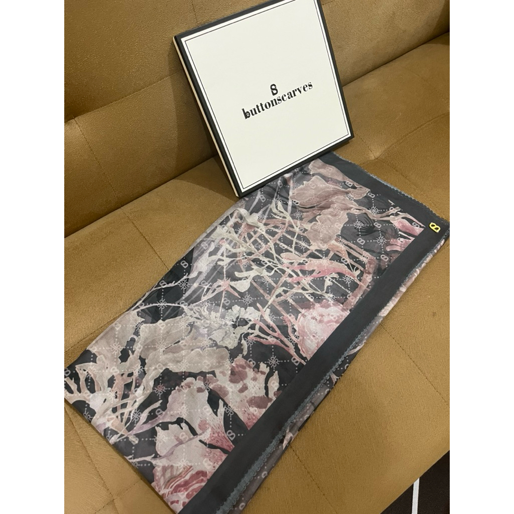 Preloved Buttonscarves Xanadu Midnight