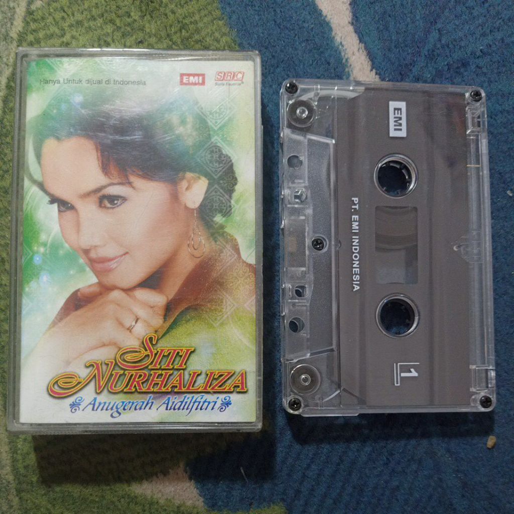 KASET PITA SITI NURHALIZA ANUGERAH AIDILFITRI