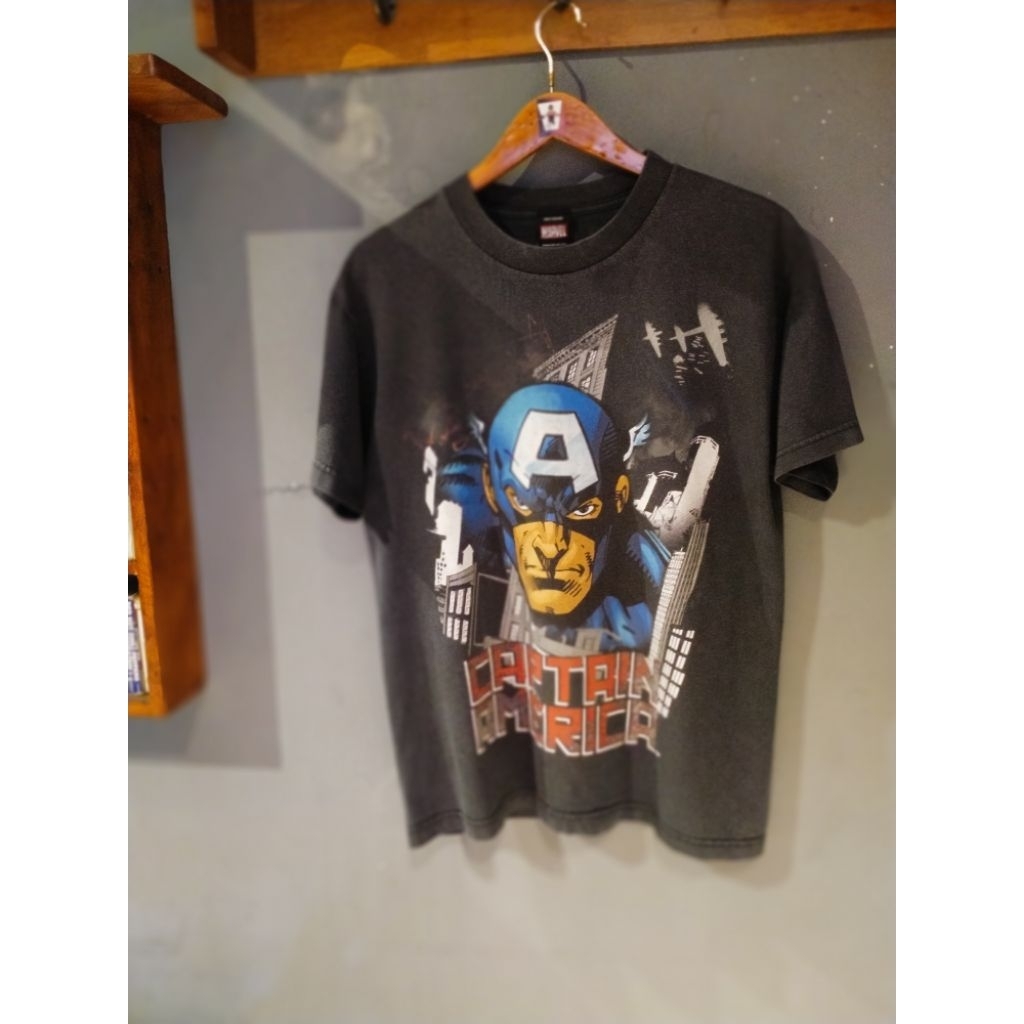 T-shirt Mad Engine Capt America