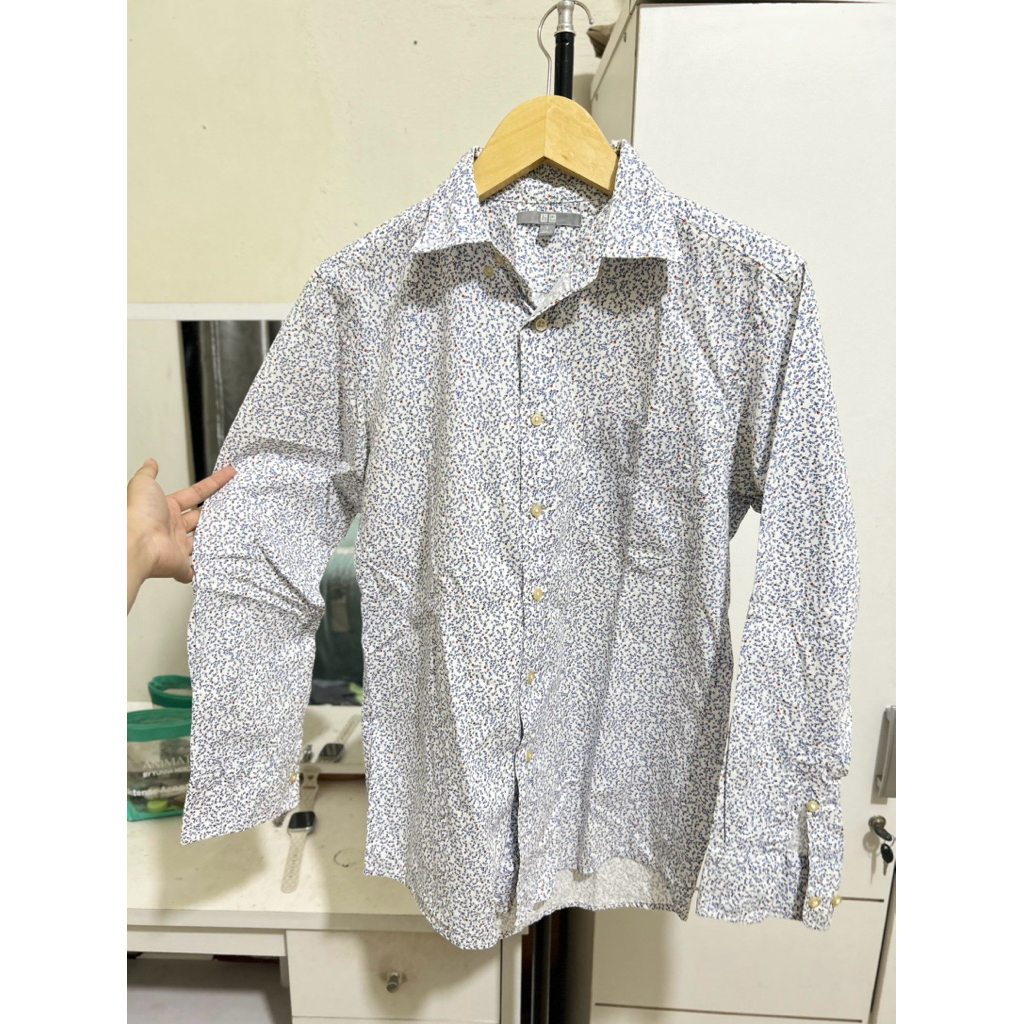 Uniqlo Kemeja Pria Wanita Motif Bunga