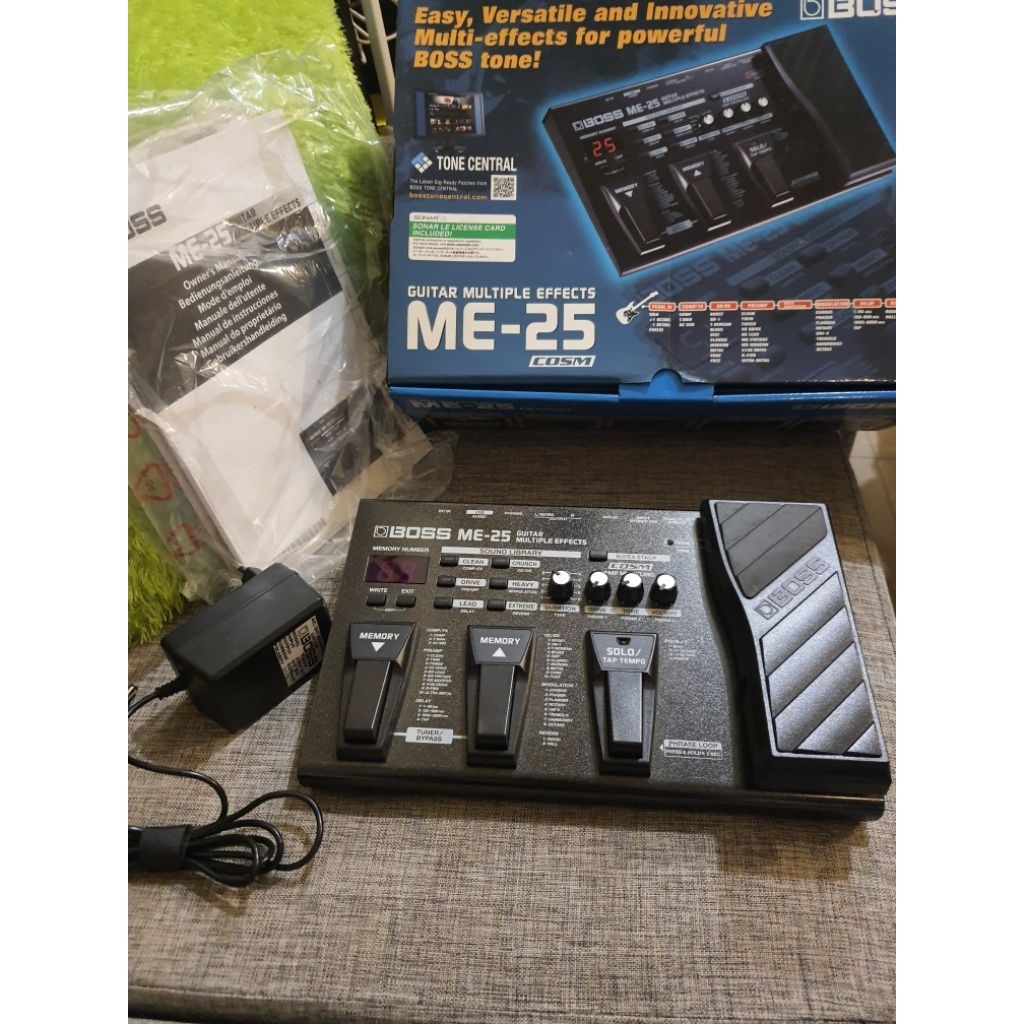 efek gitar multuple BOSS ME-25 (second)