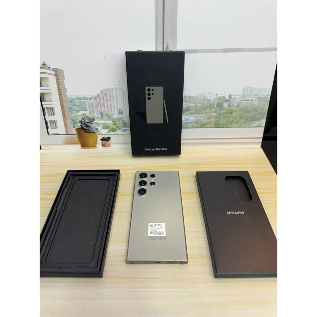 Samsung galaxy S24 Ultra 12/1TB