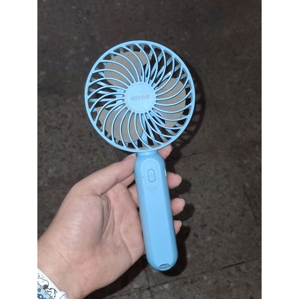 Kipas Angin Mini Portable Kivee Basike