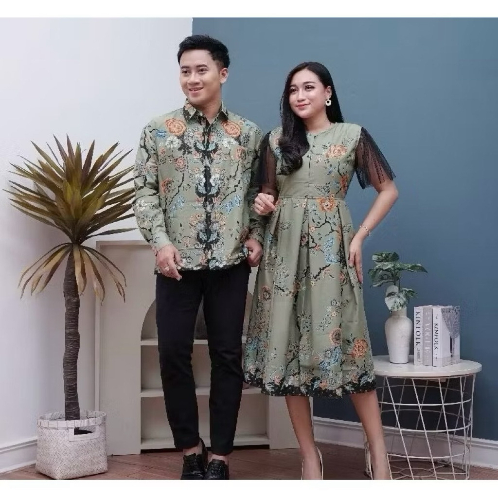Batik Couple Sage Green Kemeja & Dress Natal