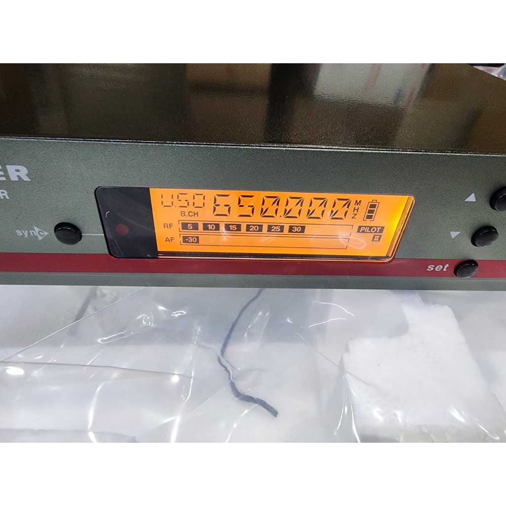 microphone mic wireless senheiser EW 135 G3 / EW135 G3 / EW135G3 – isi 1 mic hand digital